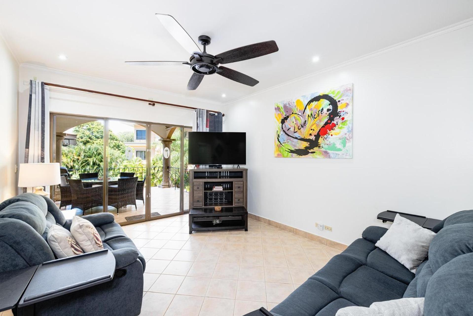 Sunrise 6- Ocean View 2 Bedroom Condo, Steps To The Beach تاماريندو المظهر الخارجي الصورة