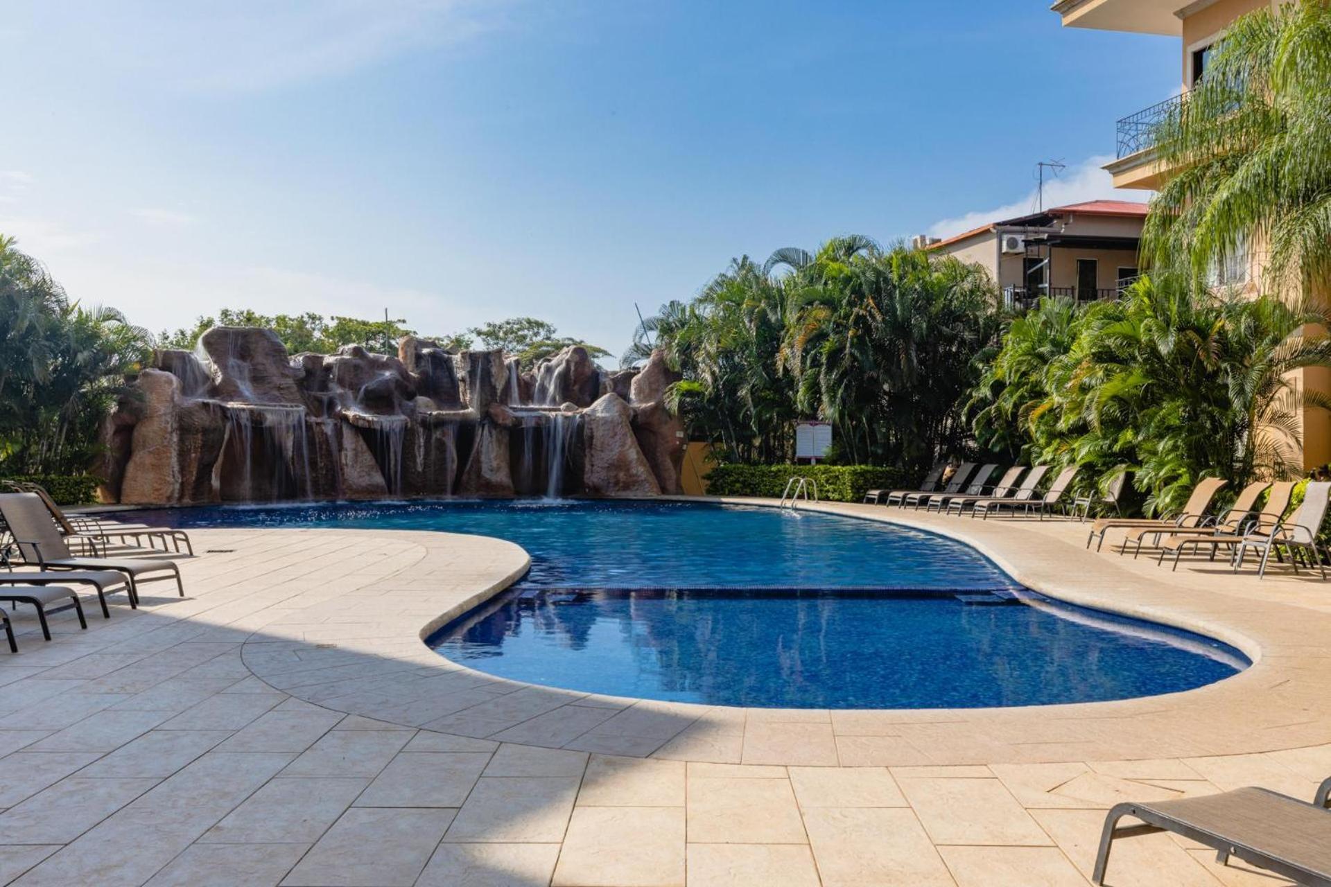 Sunrise 6- Ocean View 2 Bedroom Condo, Steps To The Beach تاماريندو المظهر الخارجي الصورة
