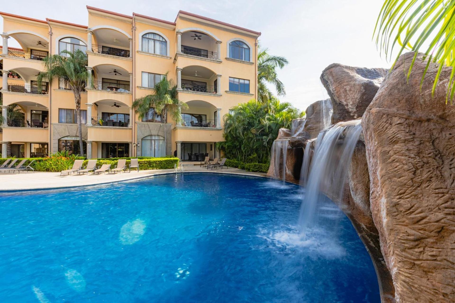 Sunrise 6- Ocean View 2 Bedroom Condo, Steps To The Beach تاماريندو المظهر الخارجي الصورة